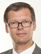 Mitarbeiter Dr. Ulrich Zellenberg