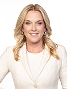 Dr.  Eva Liebmann, MPA